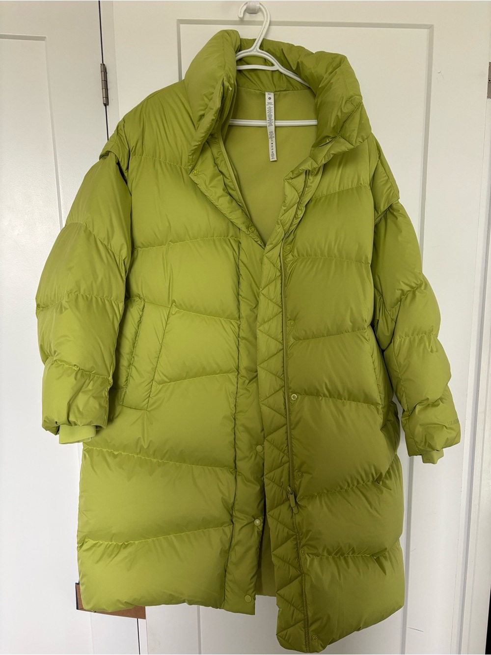 lululemon athletica Olive Green Puffer Coat - Picture 1 of 3